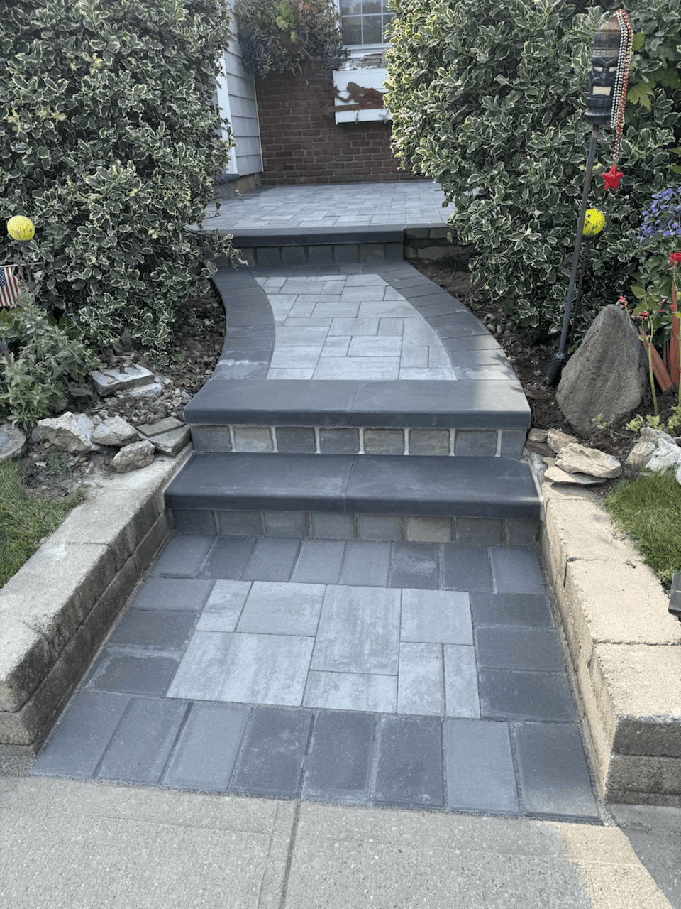 Curved Paver Walkway & Steps